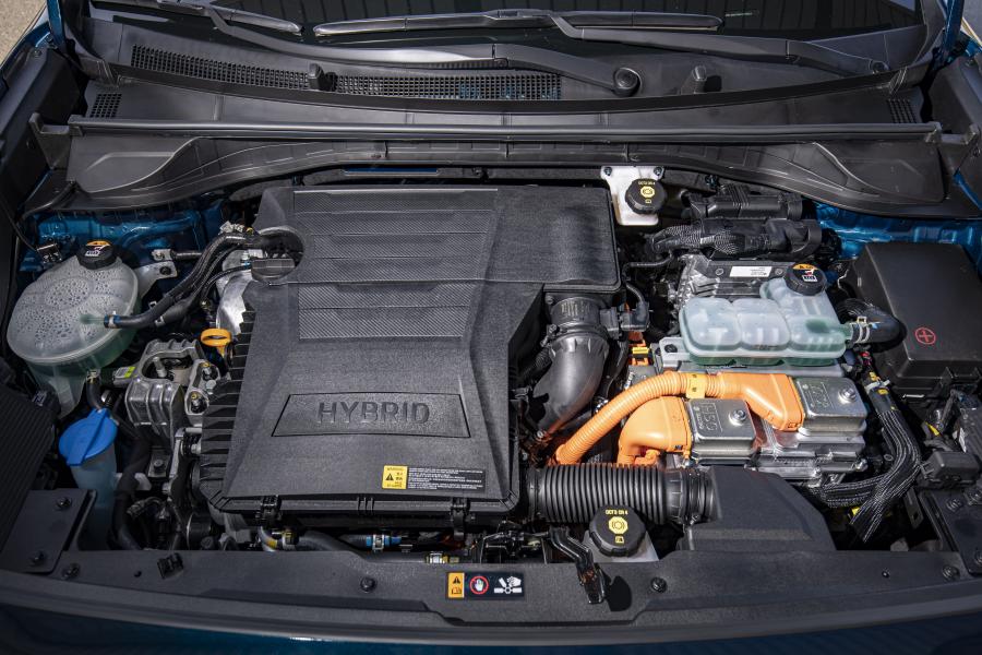 Моторный отсек Kia Niro EcoHybrid (DE) 2019 года  (WW) (фото 40 из 53)